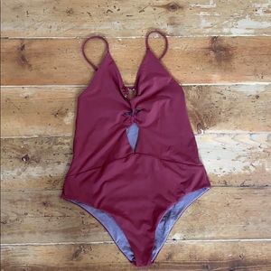 Acacia one piece (2019)